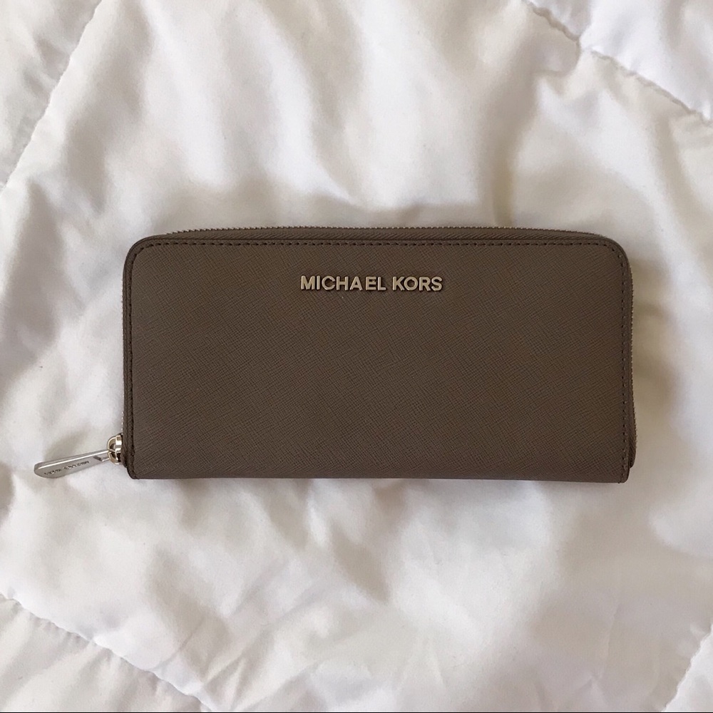 Michael Kors Taupe Wallet